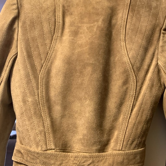 P.B.D. Suede jacket with belt in excellent Condition Tan color - Picture 6 of 8